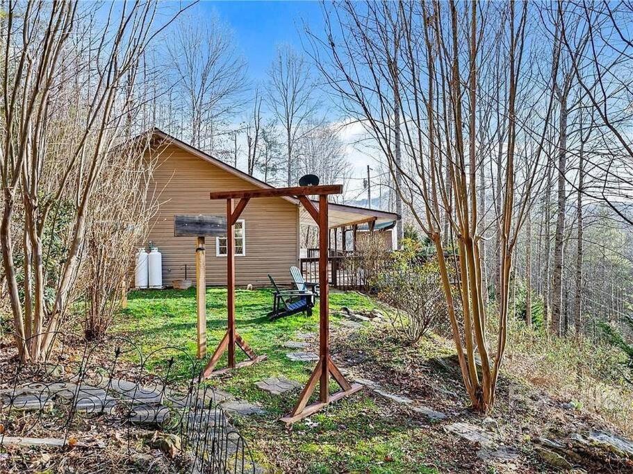 Misty Mountain Cottage ウェインズビル エクステリア 写真